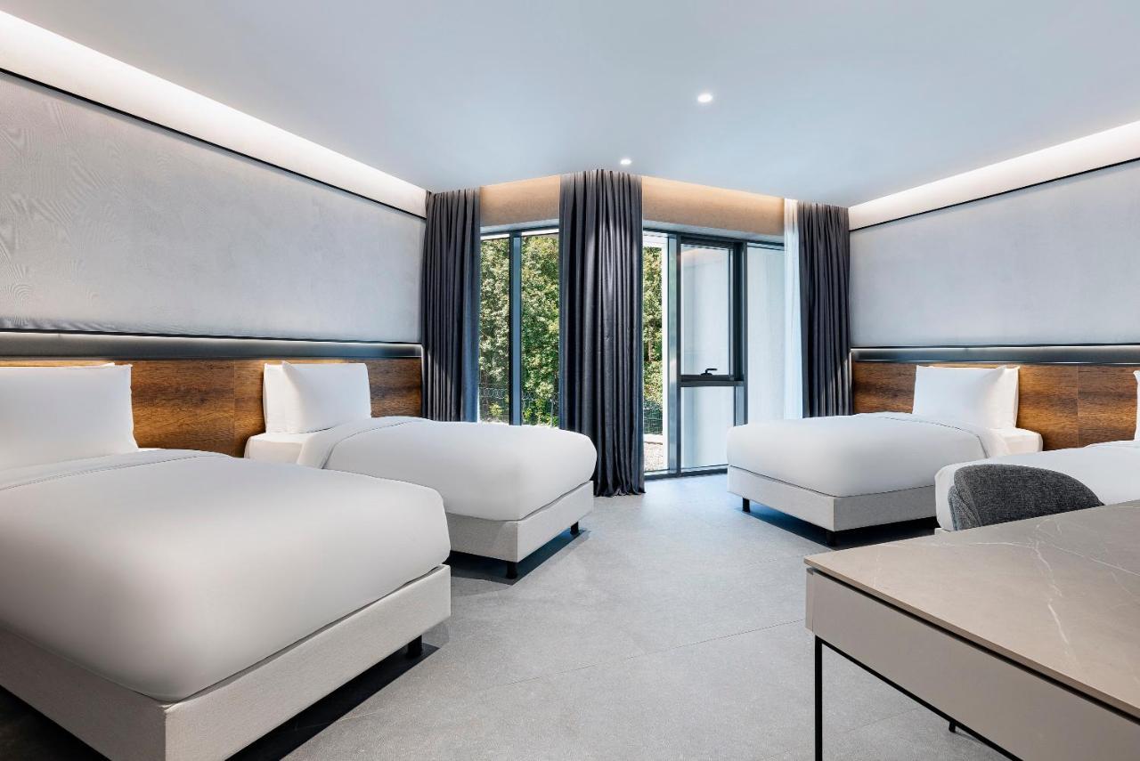 Inventist Hotel Sports Academy Istanboel Kamer foto
