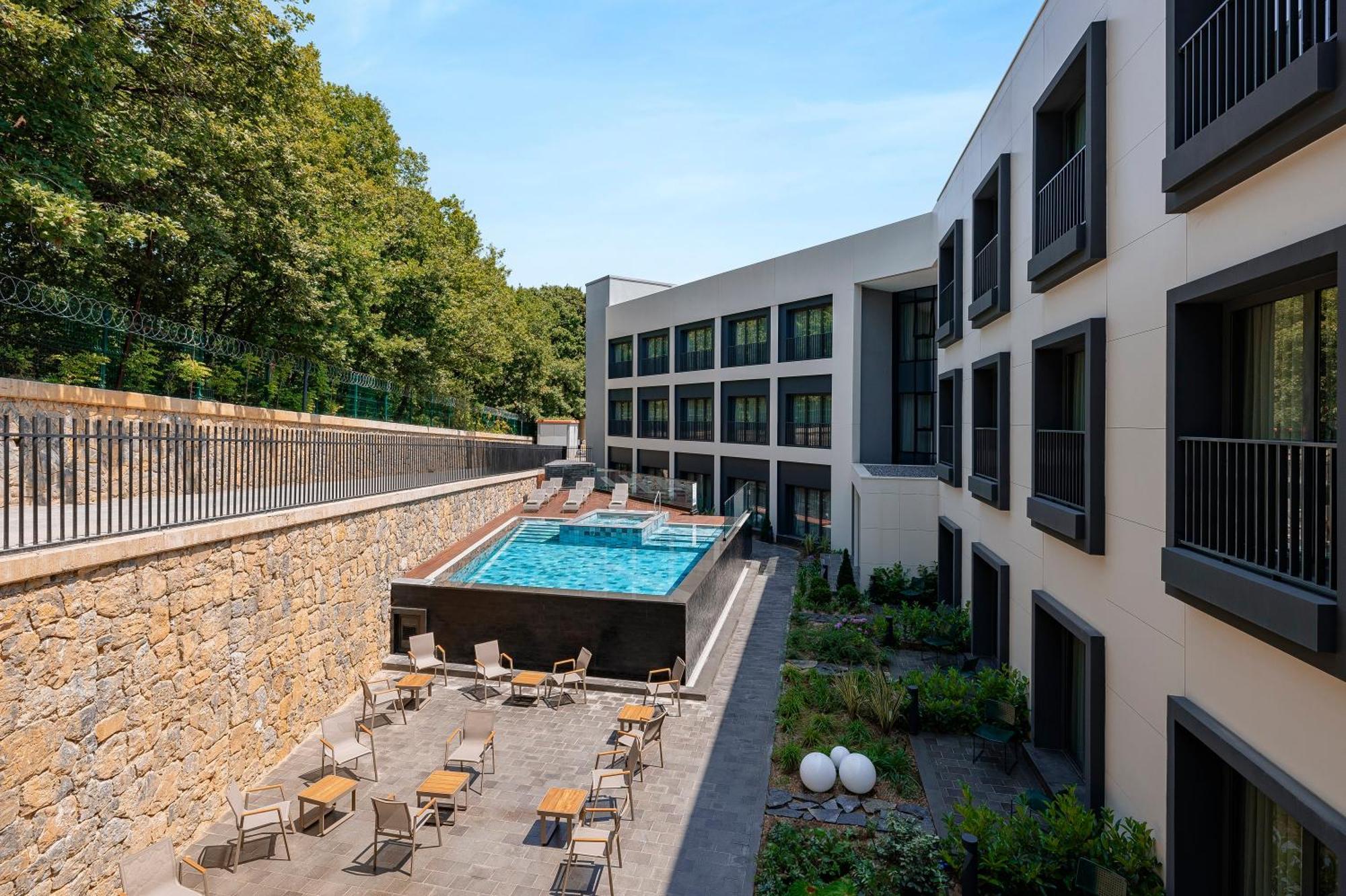 Inventist Hotel Sports Academy Istanboel Buitenkant foto
